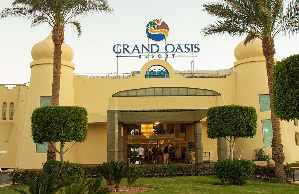 Grand Oasis Resort