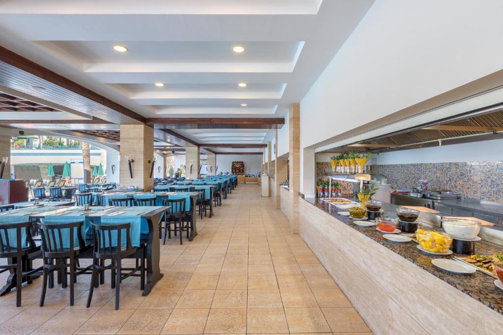 Alva Donna Beach Resort Comfort Hotel
