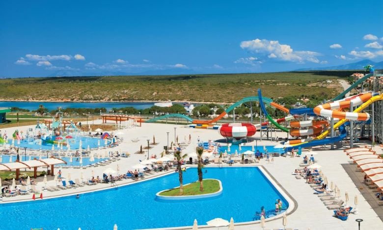 Aquasis Deluxe Resort  Spa