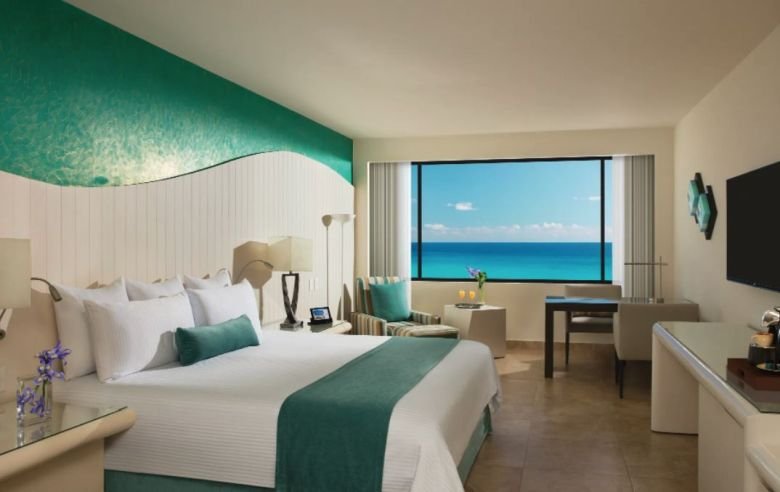Now Emerald Cancun Resort and Spa