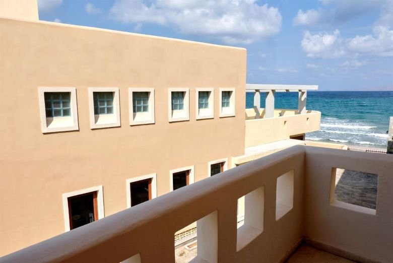 Niros Beachfront Apart Hotel